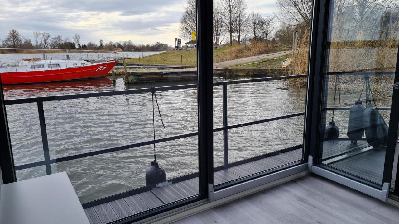 Hausboote Unteres Odertal Hausboot Kranich Hotel Schwedt Buitenkant foto