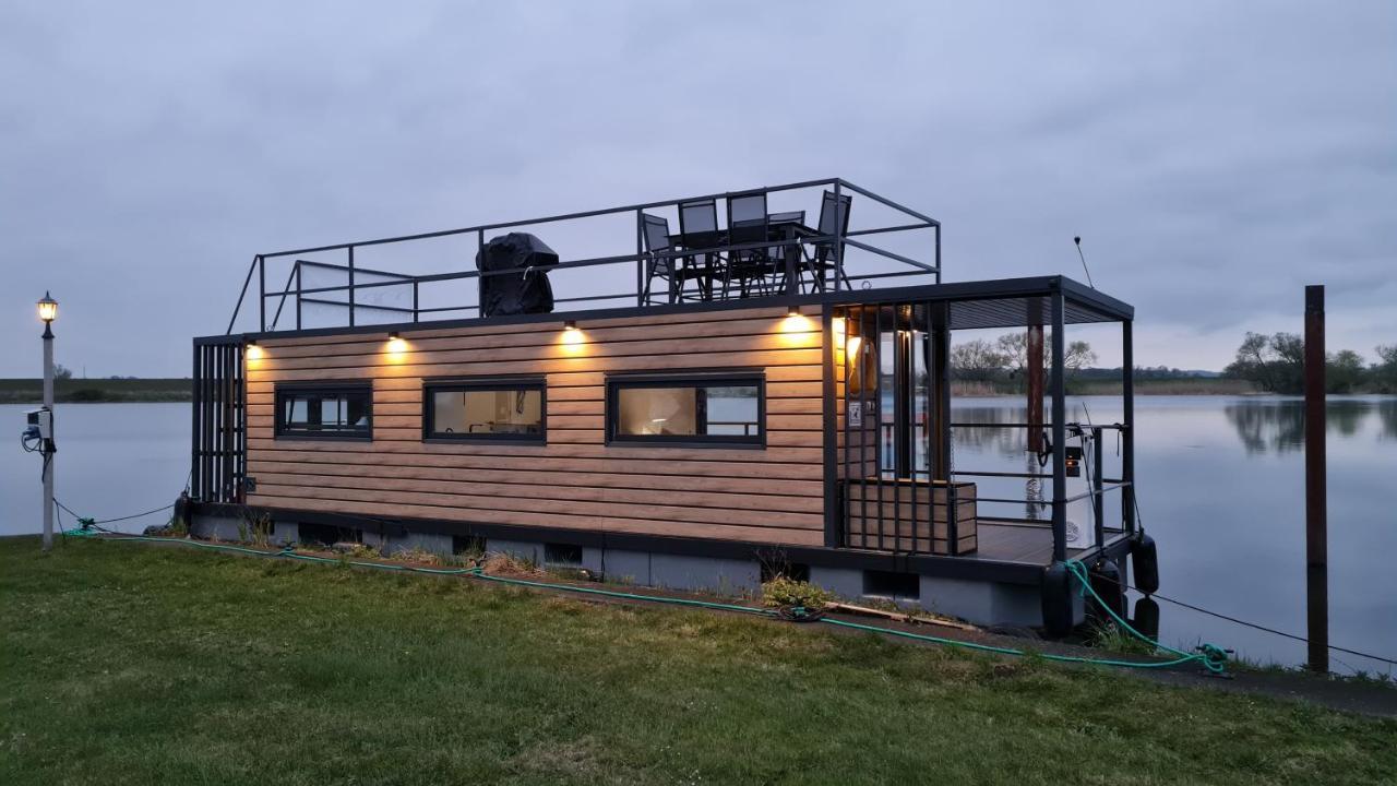 Hausboote Unteres Odertal Hausboot Kranich Hotel Schwedt Buitenkant foto